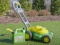Prezentácia hračky: Sunny Day Entertainment John Deere Bubble-N-Go kosačka